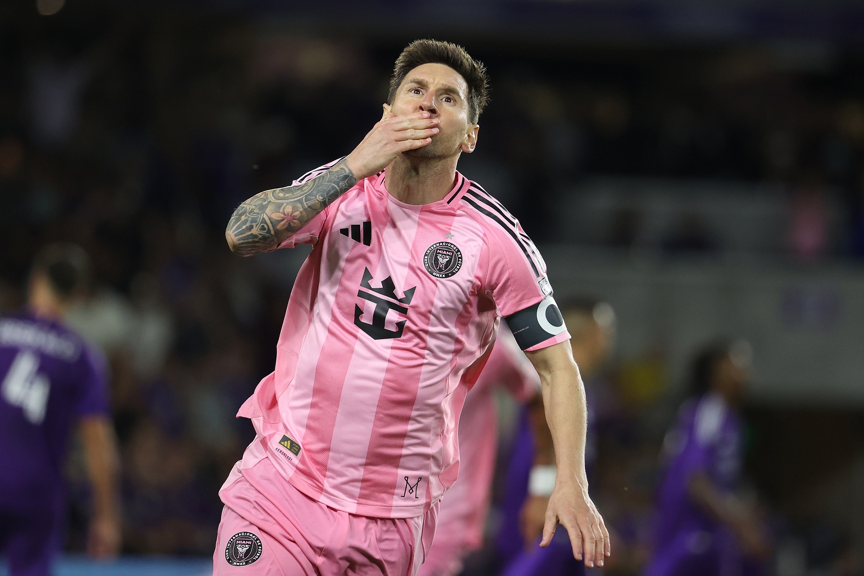 ESPN：梅西未参与欧美杯取消事宜，他渴望赢得第49冠